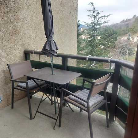Appartement En Residence Proche Du Plan D'Eau Embrun Exterior foto
