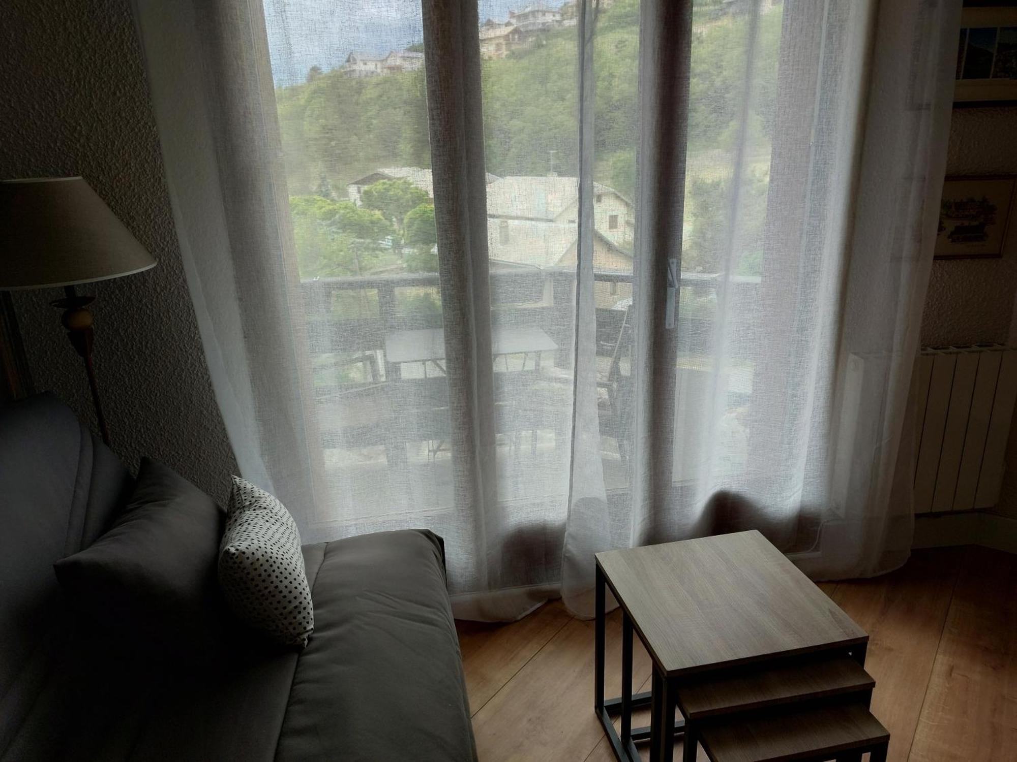 Appartement En Residence Proche Du Plan D'Eau Embrun Exterior foto